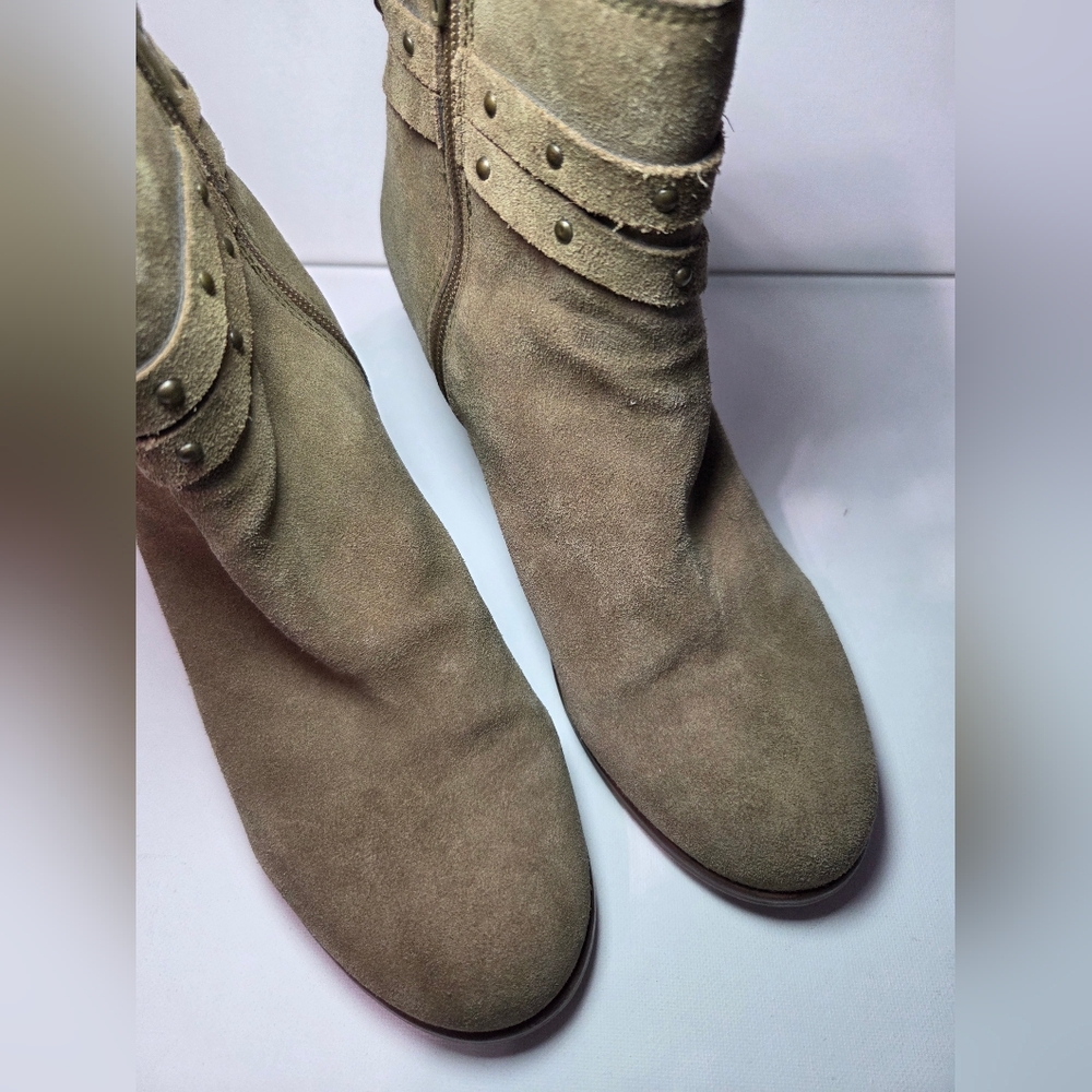 Matisse Camryn Suede Studded Harness Tan Ankle Boots Women's Size 9 - Picture 7 of 12